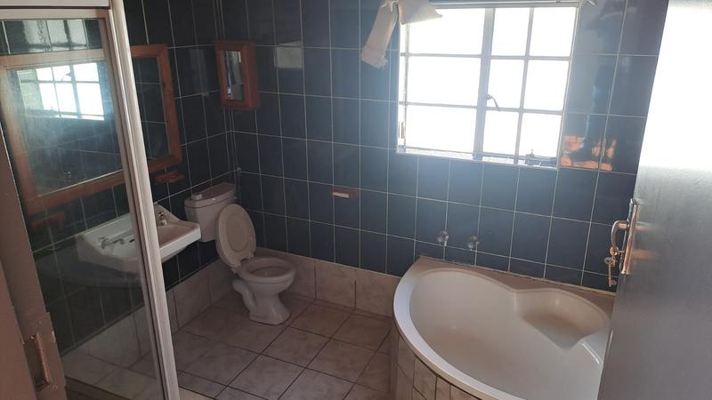 To Let commercial Property for Rent in Newton Park Eastern Cape